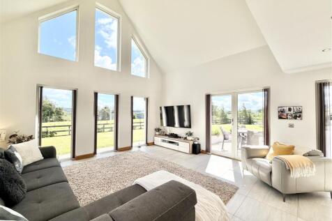 Lounge/ Kitchen/ Diner