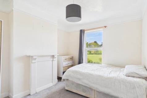 CAM01740G0-PR0547-STILL012