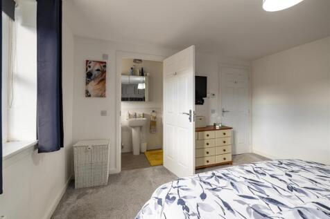 8 Knoll Park Avenue Galashiels 46.JPG