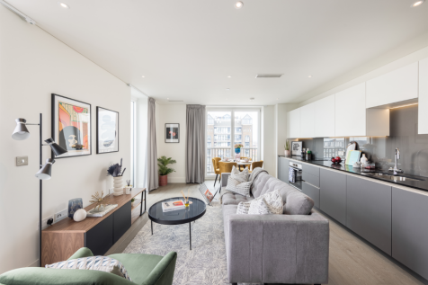 2-bed flat on Flat 32, Lambert House, Gartons Way, London, SW11, £2,600/mo