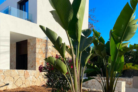 Cala Llombard Finca