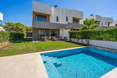Exterior and Pool.jp