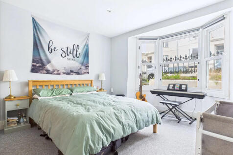 CAM03987G0-PR0185...