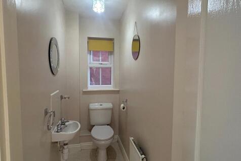 Watts Drive, Shepshed, LE12 photo 5