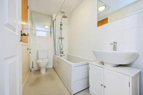 Westwood Close, Great Holm, Milton Keynes, MK8 photo 3