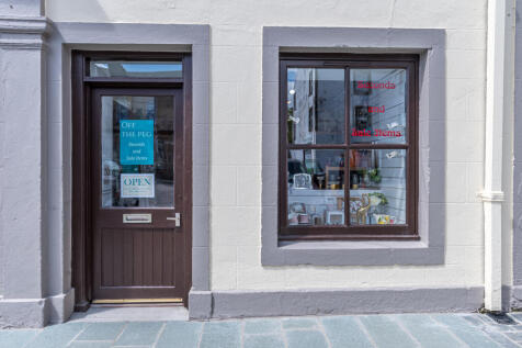 Scotland_Argyll_and_Bute_Lochgilphead_Off_The_Peg_