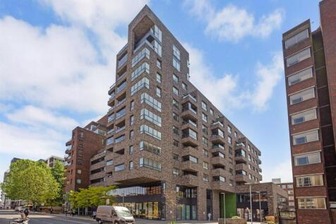 Apartment 33, 121 Upper Richmon (1)_low.jpg