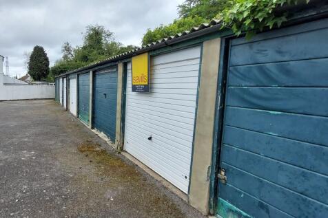 Garage 7 Stansted Crescent, Albany Park, Bexley, Kent, DA5 3HZ