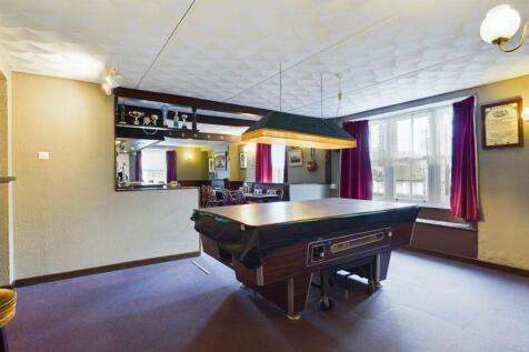 pool room