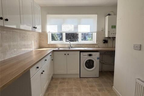 Hucclecote Road, Hucclecote, Gloucester, GL3 photo 3
