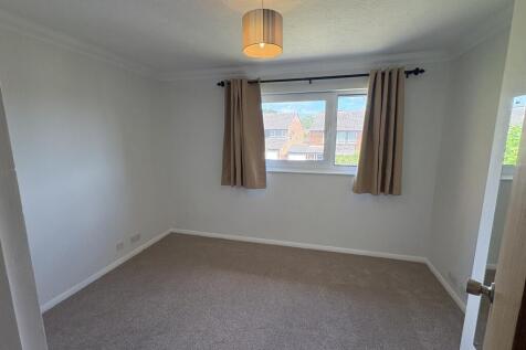 14338_Pound Hill, Crawley, West Sussex photo 5
