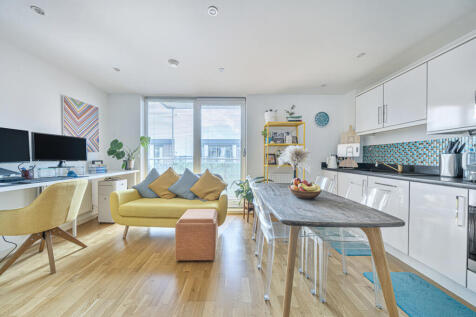 1349750-8-68c43a7...