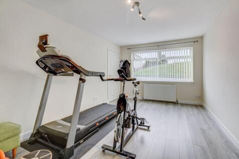 Public Room/Bedroom 5