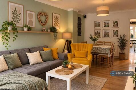 Welland Close, Slough, SL3 photo 5