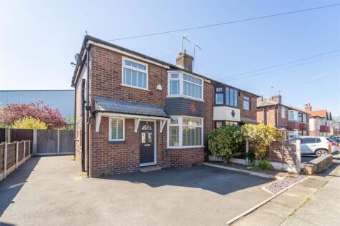 5 Laburnum drive front1.jpg