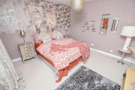 BEDROOM ONE (2)-2.jpg