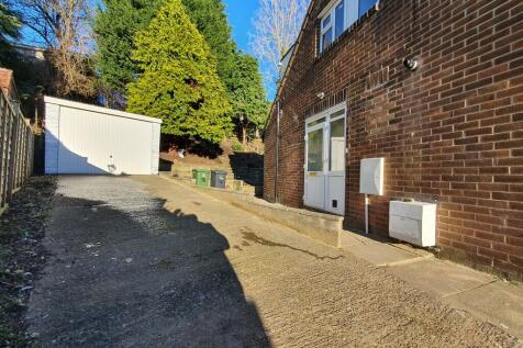 Skipton Avenue, Fartown photo 3