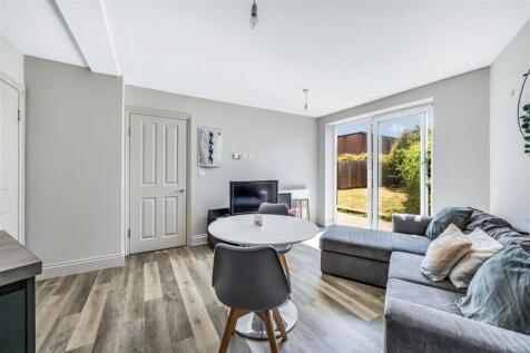 Noel Road-8.jpg