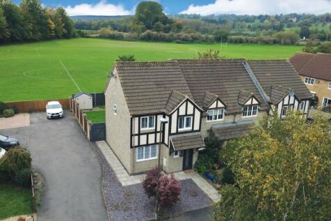 Lydney, GL15 - property photo