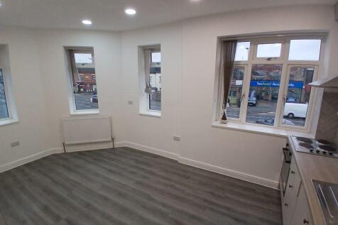 Gainsborough Road, Off Welford Road photo 5