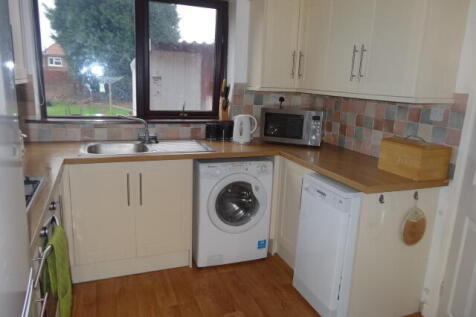 Belvoir Road, Balderton, Newark, Nottinghamshire photo 5