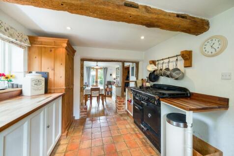 1440px-Little Tha...