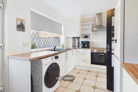 Aberford Walk, Hull, HU9 5EN photo 3