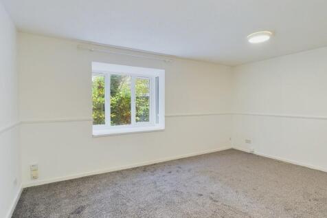 Maunsell Park, Pound Hill photo 4