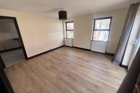 Lounge1.jpg