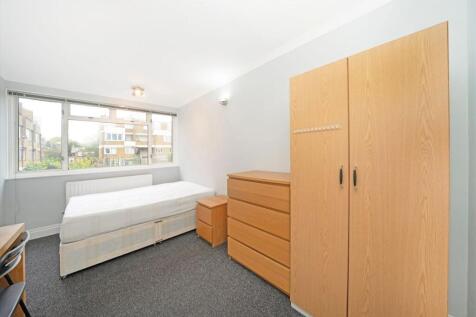 4-bed house on Yarnfield Square, Peckham, £3,800/mo