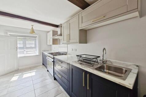 Long Row, Horsforth, Leeds photo 4