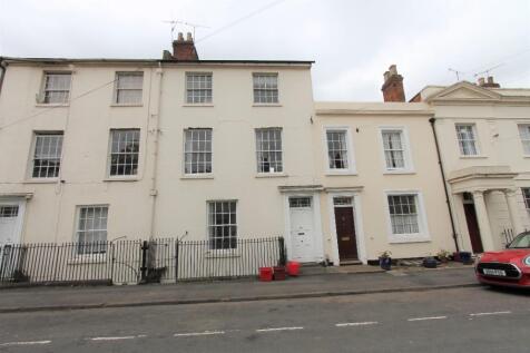 4-bed terraced on 10A George Street, Leamington Spa, Warwickshire, CV31, £1,720/mo