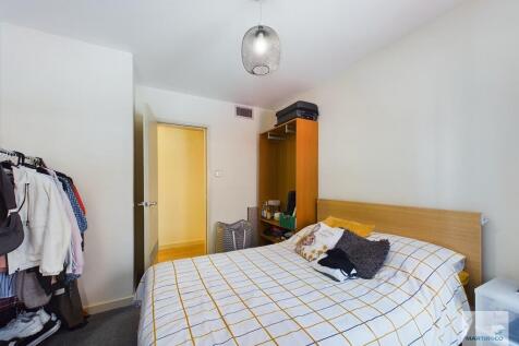 CAM03394G0-PR0140...