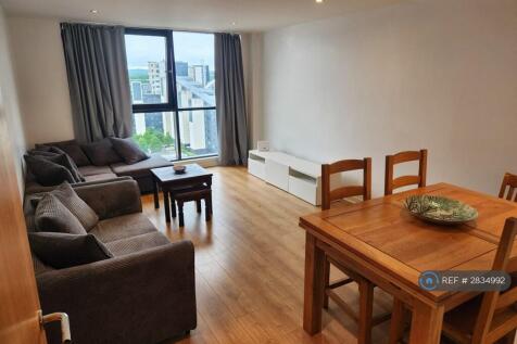  Large Open Dining Lounge Room 