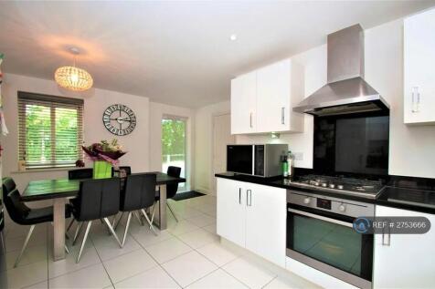 Kitchen/Dining Area