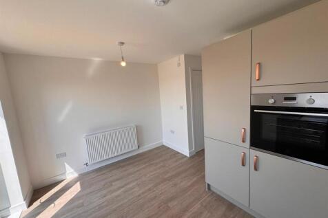 7 Girsby Road, Eaglescliffe photo 4