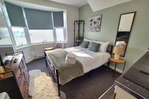 Lounge/Bedroom