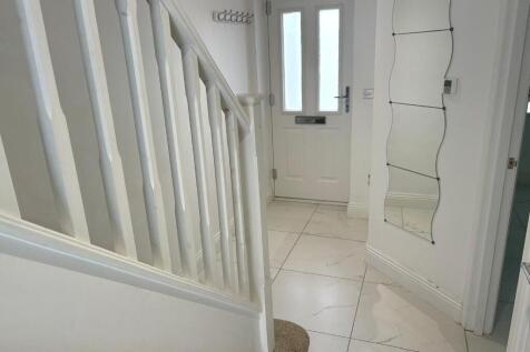 Hazel Road, Southampton, Hampshire, SO19 photo 3