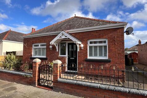 Biston Avenue