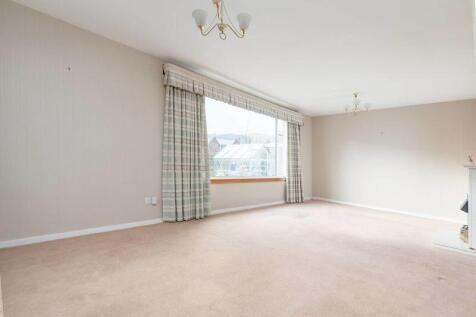 3 bed, 1 bath Link Detached House in Leeds - Photo 3