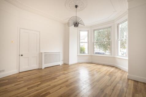 Cresswell Road, Twickenham TW1 photo 4