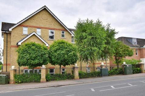 2-bed flat on Lower Park Road, Loughton, Essex. IG10 4NL, £2,100/mo