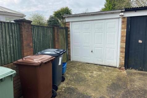 Garage.jpg