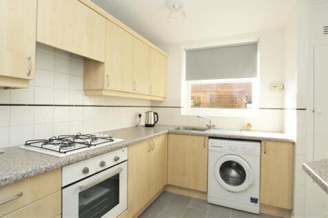 Rodwell Court, Hersham Road, Walton-on-thames, Surrey photo 3