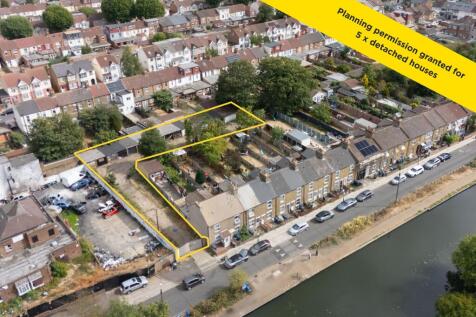 Rear of 1-10 Bankside, Southall, UB1 1NQ