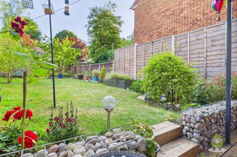 CAM01543G0-PR0135-STILL054