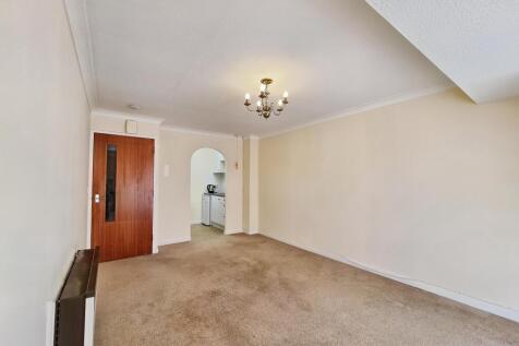 Wey Hill, Haslemere, Surrey, GU27 photo 5