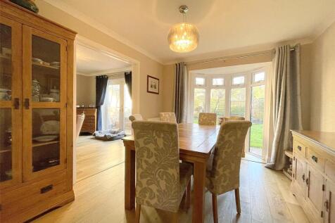 Tenby Road, Frimley, Camberley, Surrey, GU16 photo 4