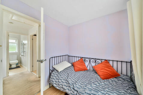 1315389-12-685a89...