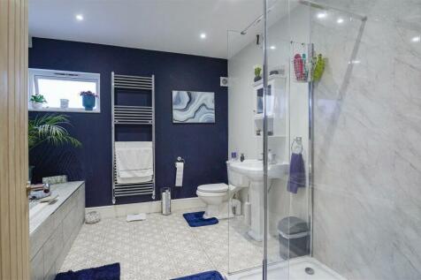 MODERN BATHROOM
